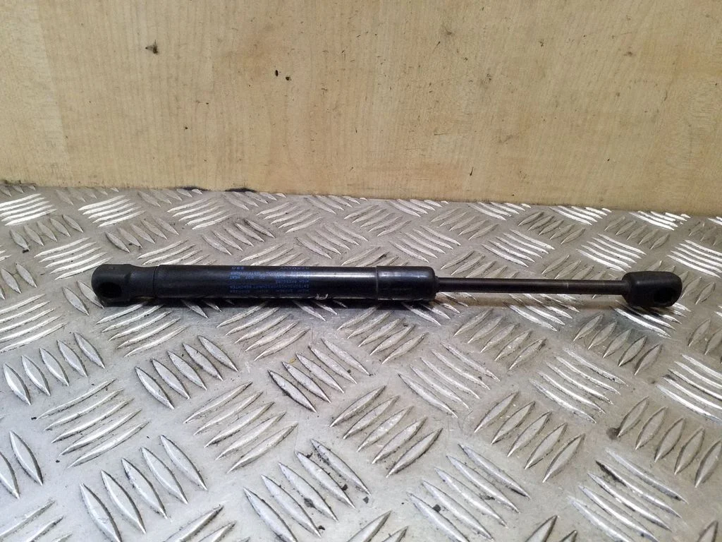 Front bonnet/hood damper/strut 4H0823359D – Audi A8 S8 D4 4H (2010-2016)