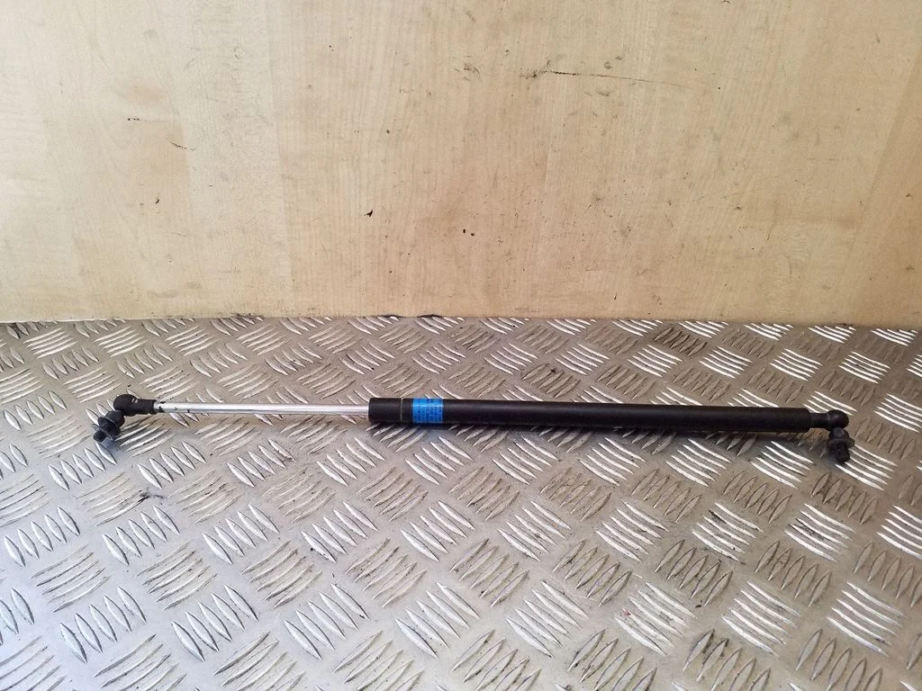 Mootorikapoti amortisaator – Subaru Outback (2009-2014)
