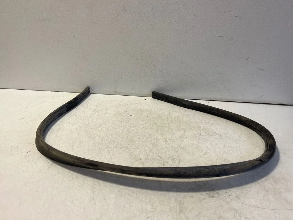 Engine compartment rubber 2GA823723
