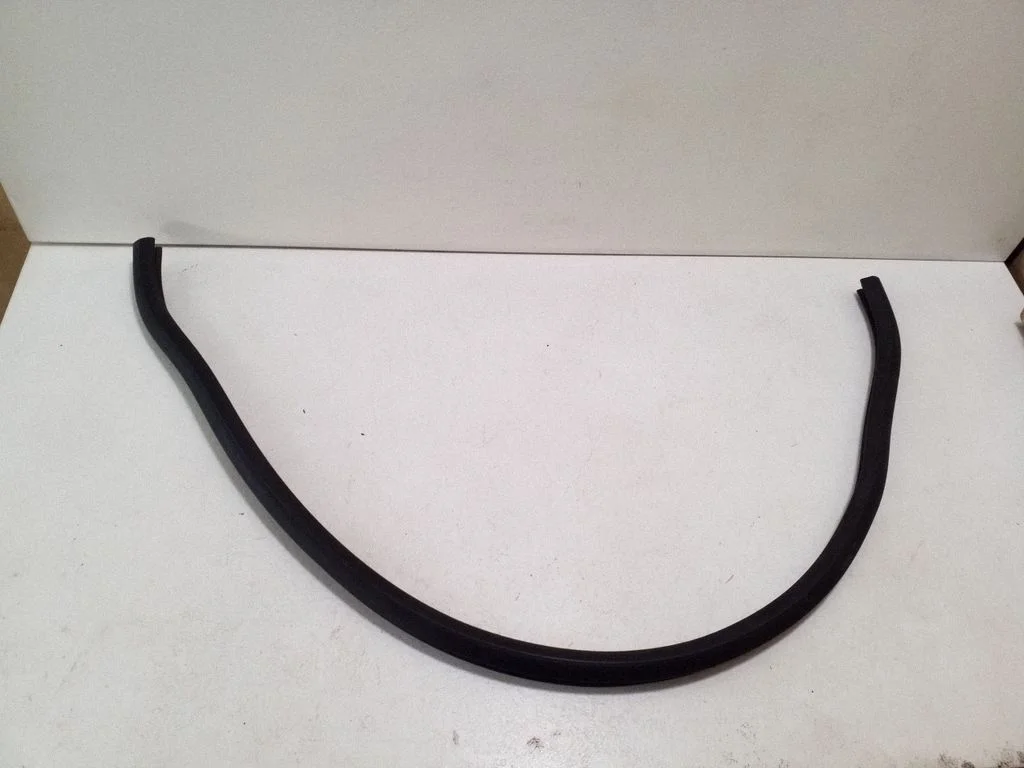 Engine compartment rubber – Opel Ampera (2011-)