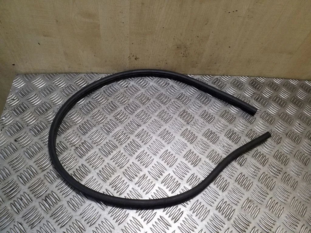 Engine compartment rubber – Skoda Octavia Mk3 (5E) (2013-2019)