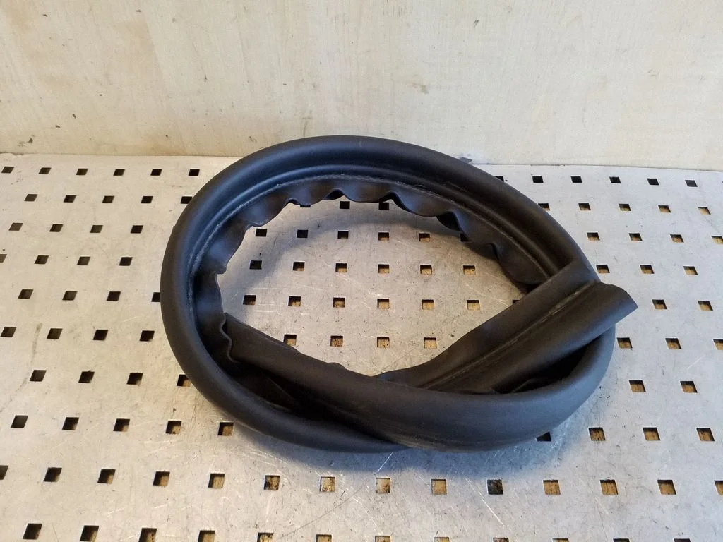 Engine compartment rubber 8T0823723A