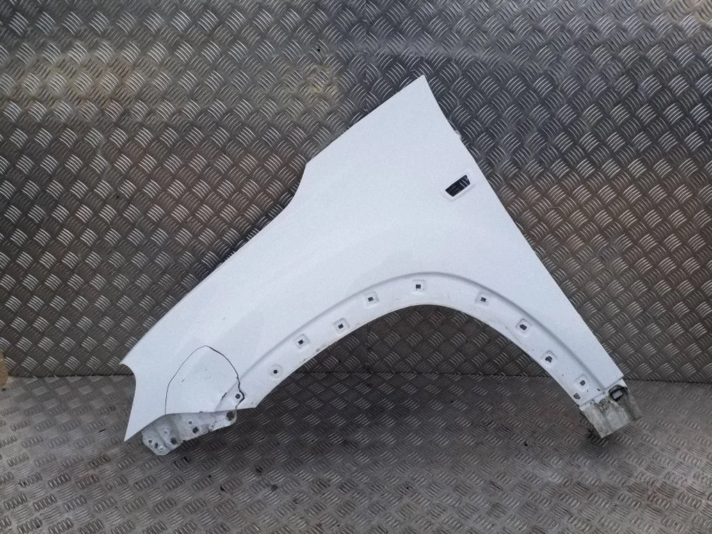 Poritiib – Chevrolet Orlando (2011-), vasak