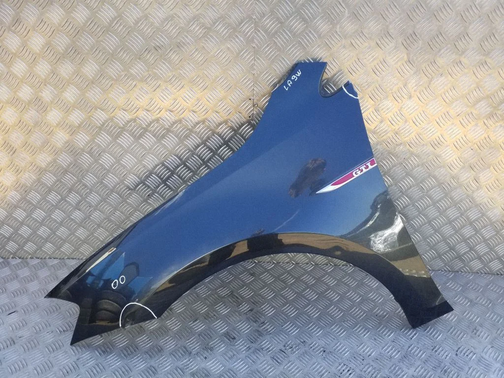 Fender – left