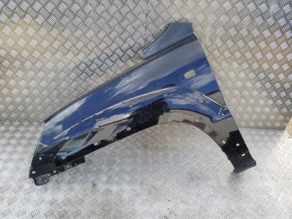 Fender – left