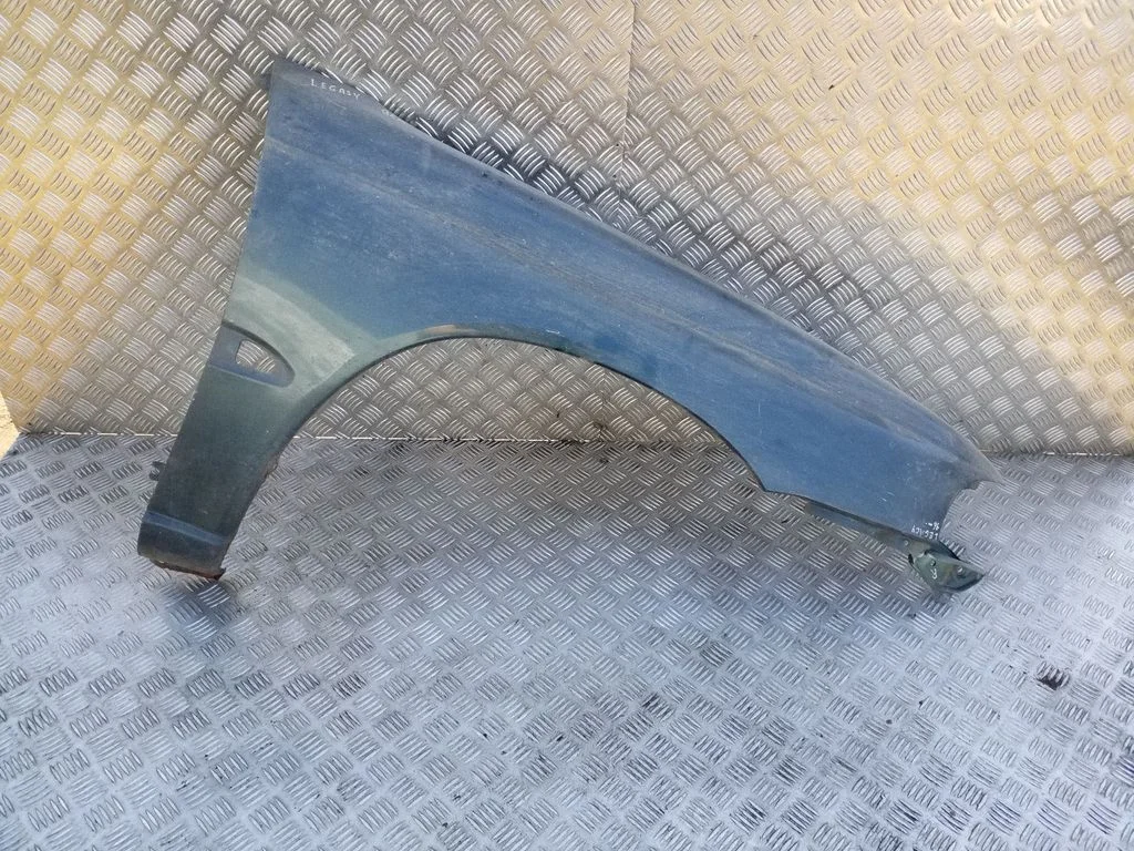Fender – right