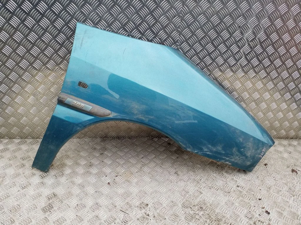 Fender – right