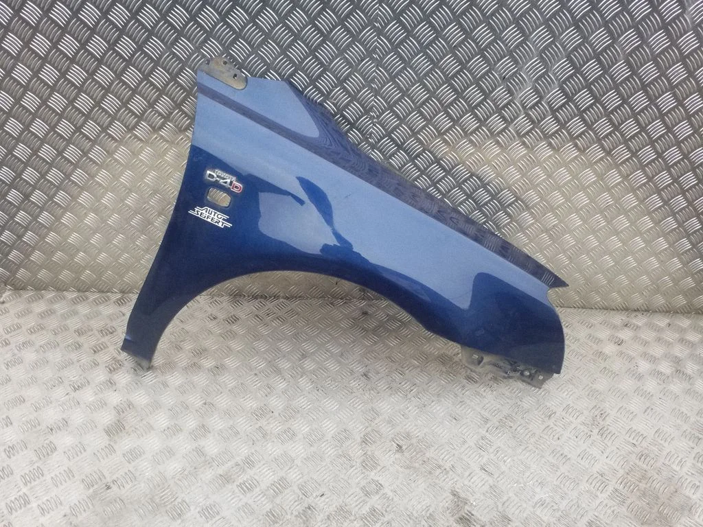 Fender – right