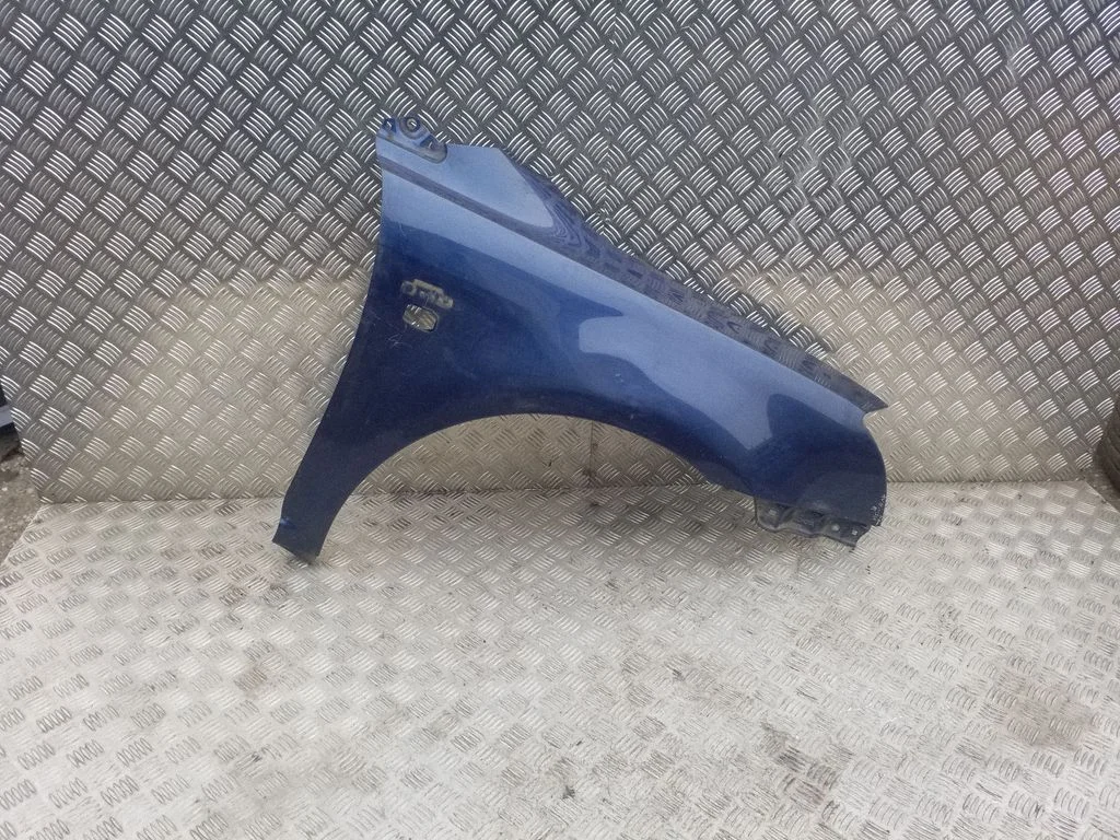 Fender – right