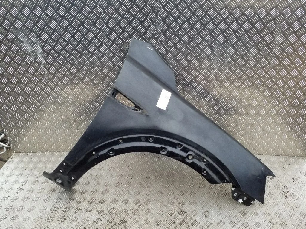 Fender – right