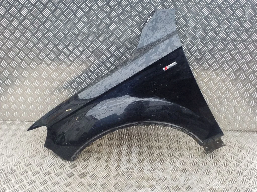 Fender – left