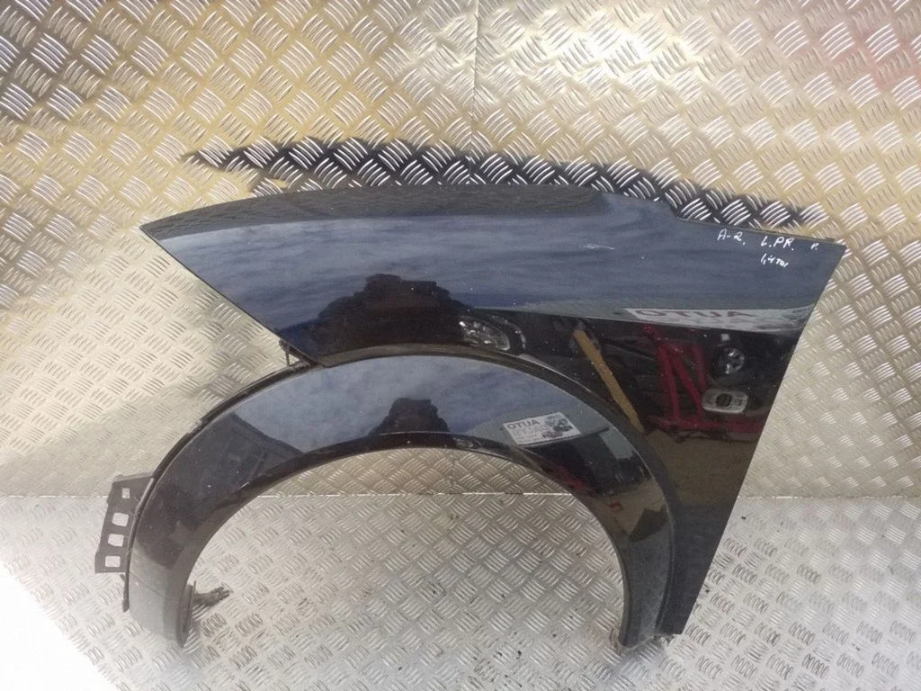 Spārns 8Z0821021A