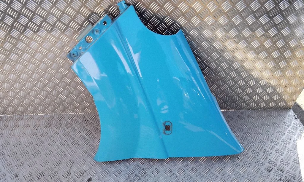 Fender – left