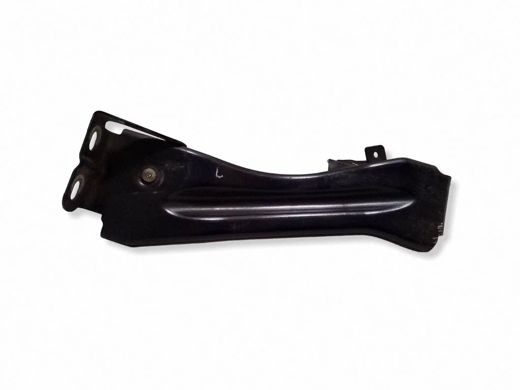 Fender mounting bracket 8J0821135F