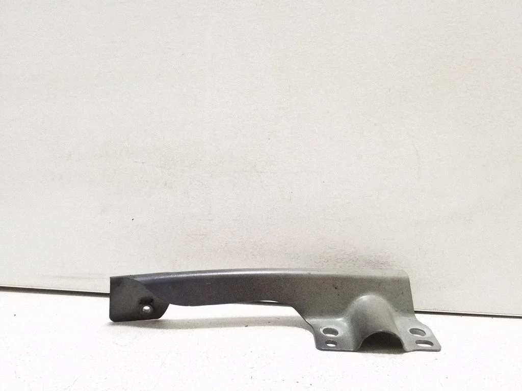 Fender mounting bracket – Volkswagen Tiguan Allspace (2017-)