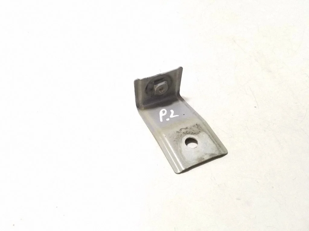 Fender mounting bracket – Volkswagen Tiguan Allspace (2017-)