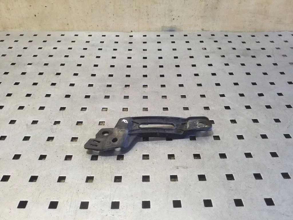 Fender mounting bracket CPLA16290AC