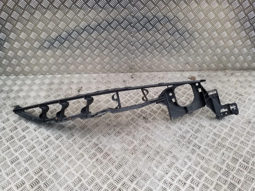 Fender mounting bracket 51127157990