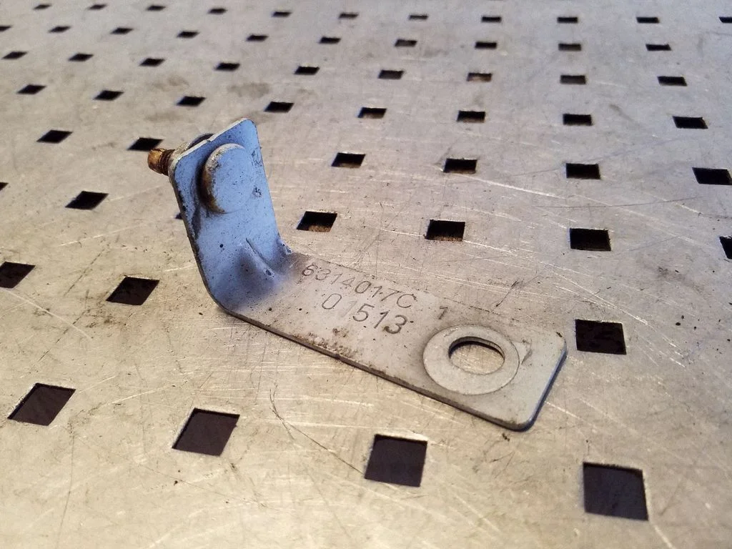 Fender mounting bracket 6314017C