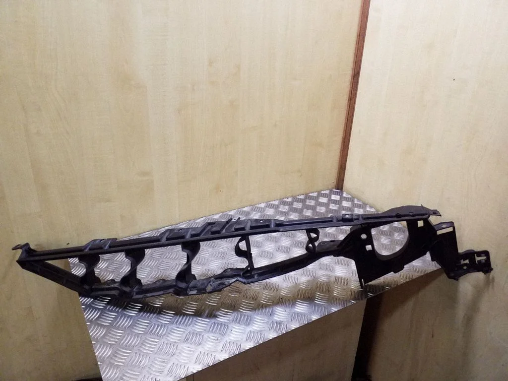 Fender mounting bracket 51127157990
