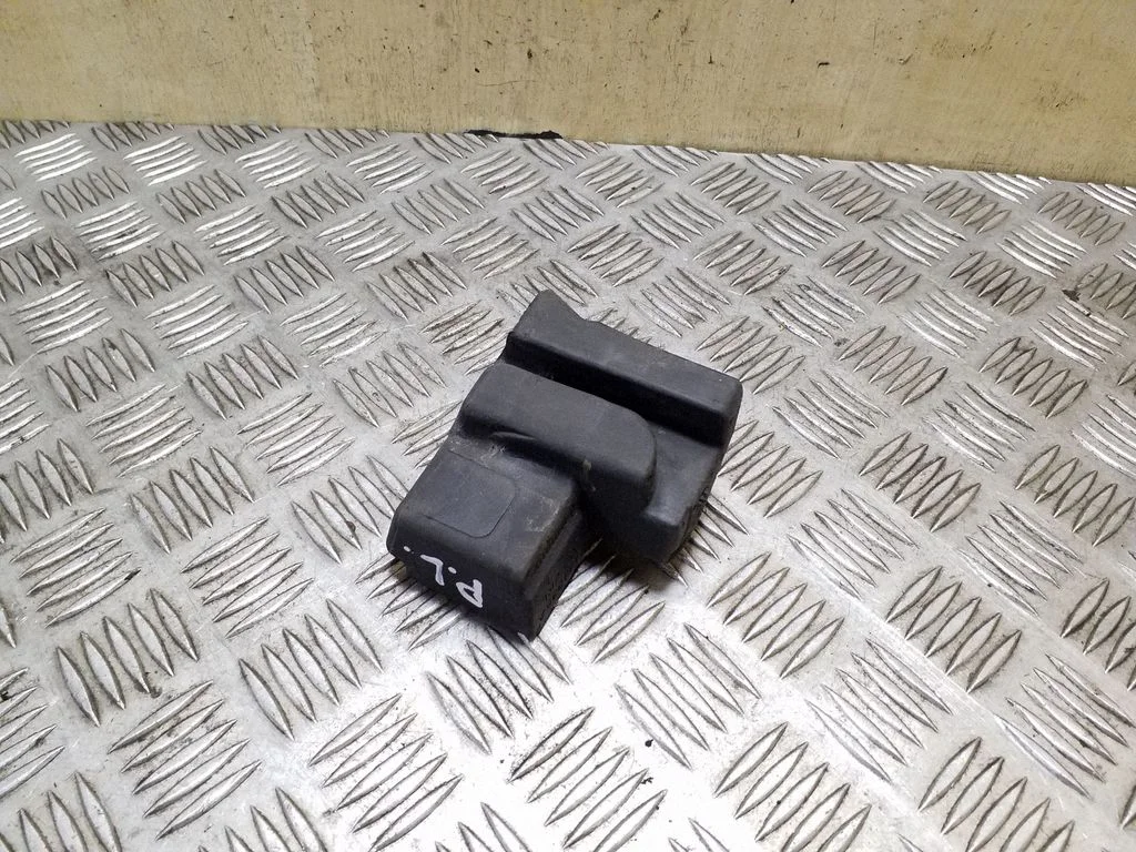 Fender foam support/seal 8R0863335A