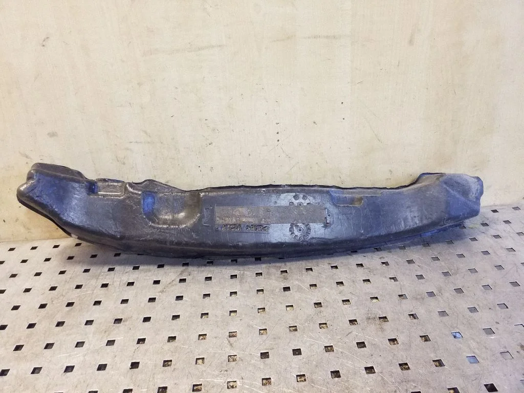 Poritiiva vahtpolstri tugi – Ford Focus (2010-2017), vasak