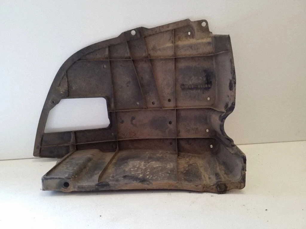 Front bumper skid plate/under tray – Lexus RX III (2008-2015)