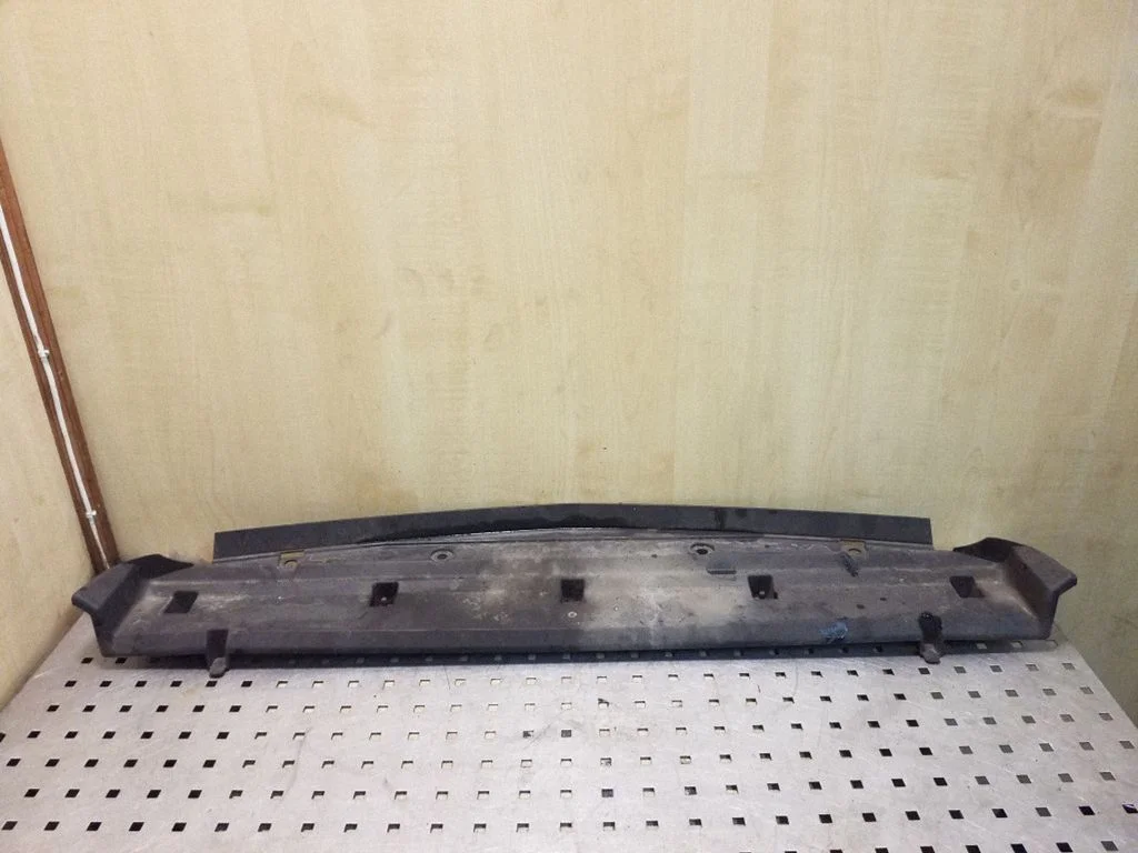 Front bumper skid plate/under tray 71106TL0