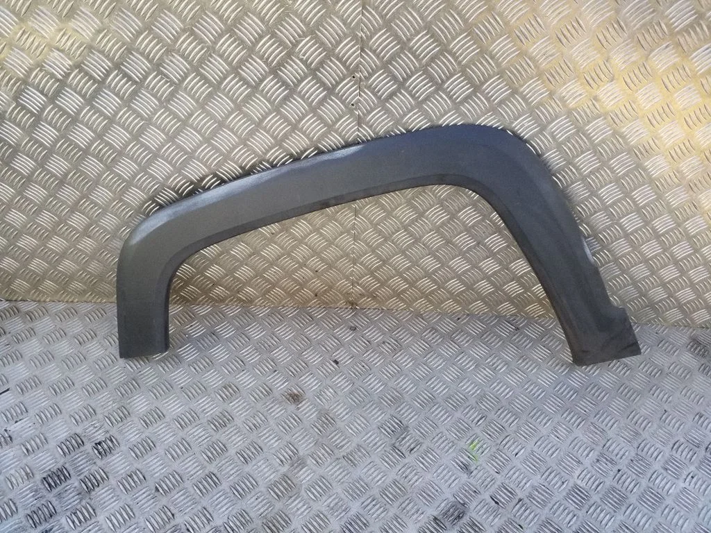Front arch trim 735682597
