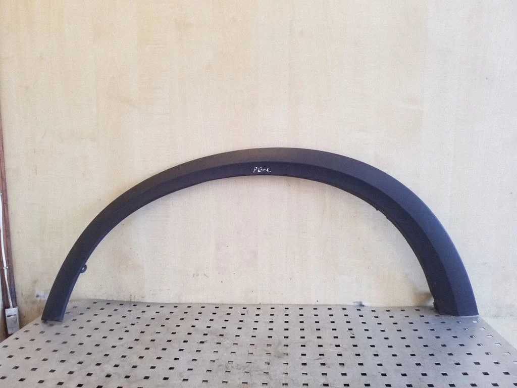 Front arch trim 30655181