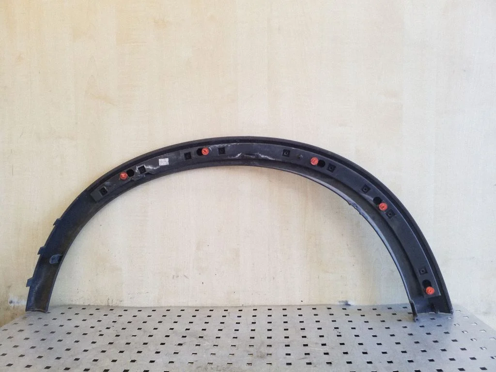 Front arch trim 30655182