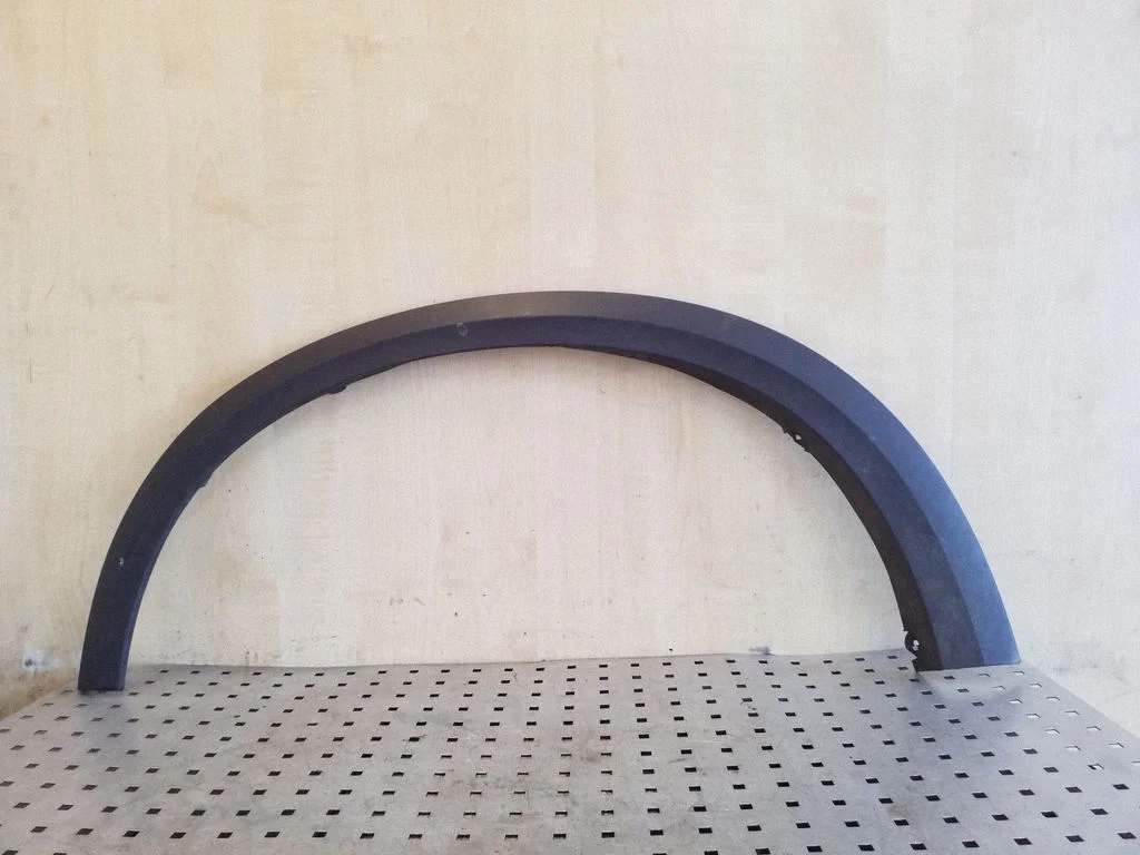 Front arch trim 30655181