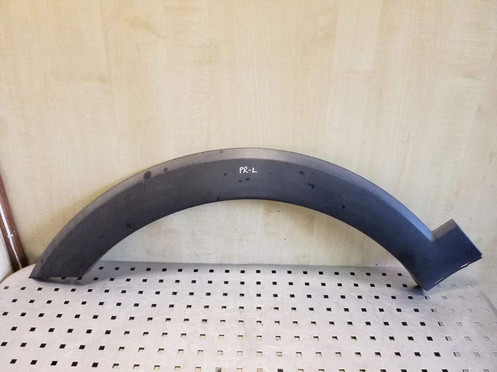 Front arch trim 96439703