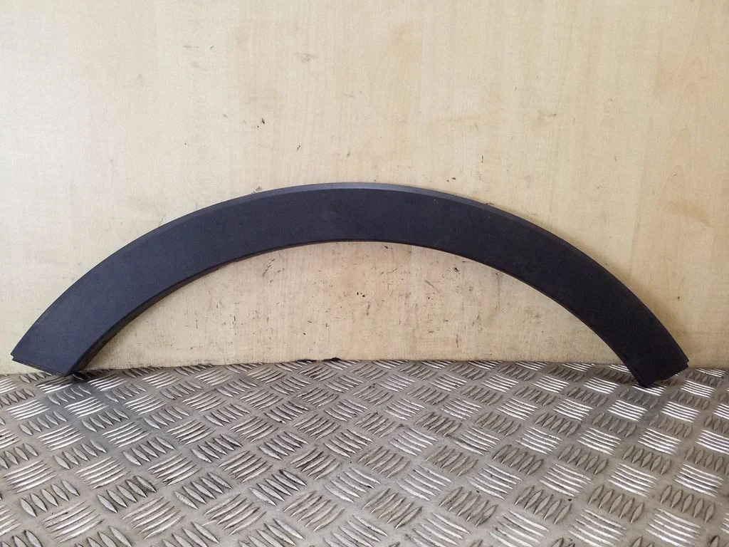 Front arch trim 877123U000
