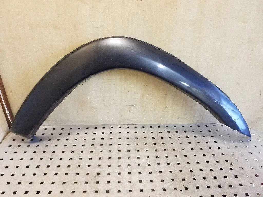 Front arch trim 7560142070