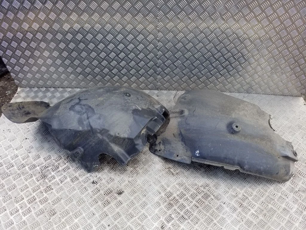 Front wheel arch liner splash guards A9066841777