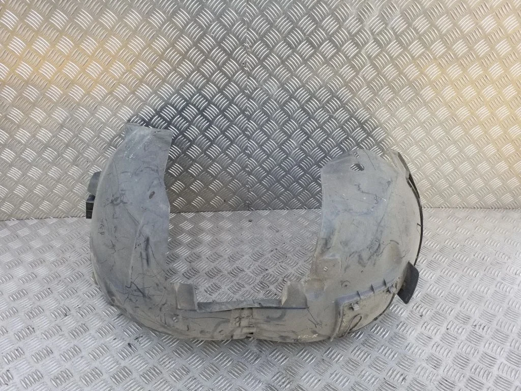 Front wheel arch liner splash guards 13125606