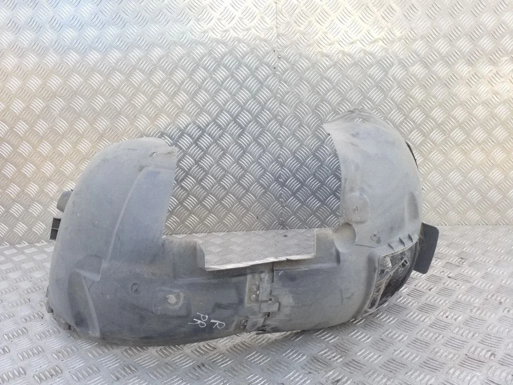Front wheel arch liner splash guards 13125605