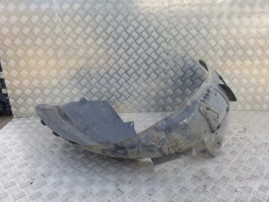 Front wheel arch liner splash guards 0137174