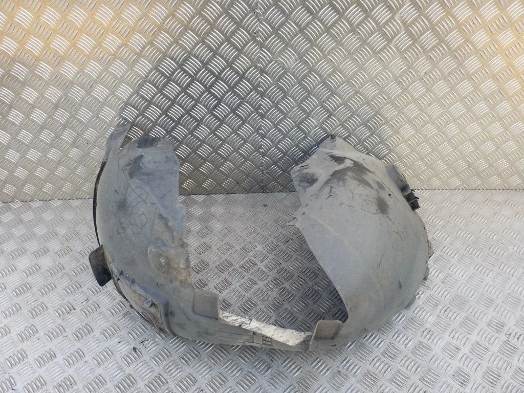 Front wheel arch liner splash guards 13110379