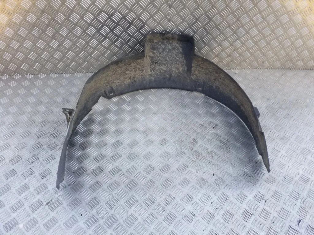 Priekšējais riteņa arkas dubļusargs 7M0809958