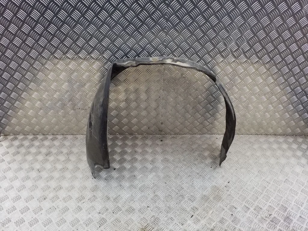 Front wheel arch liner splash guards 4A0821172D
