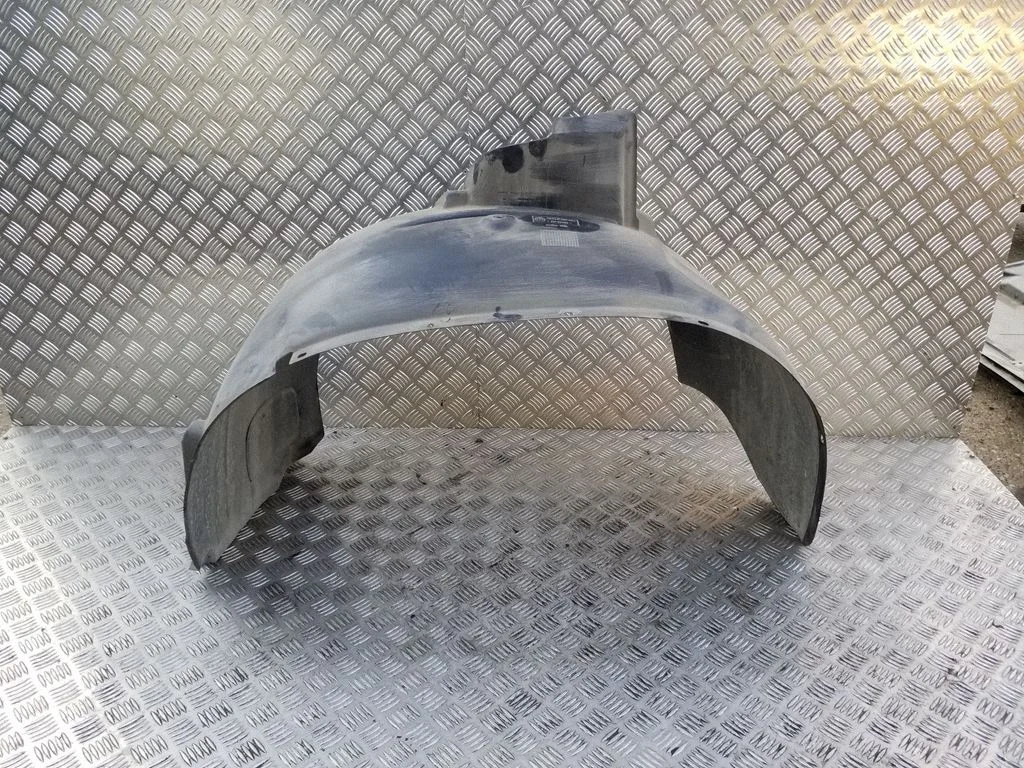 Front wheel arch liner splash guards 51718402443