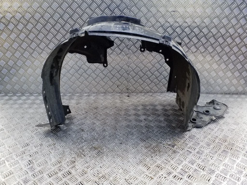 Front wheel arch liner splash guards 63840JG70A