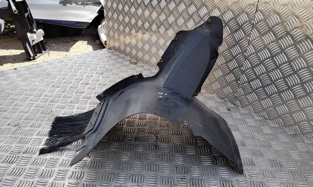 Front wheel arch liner splash guards 1K0805912D