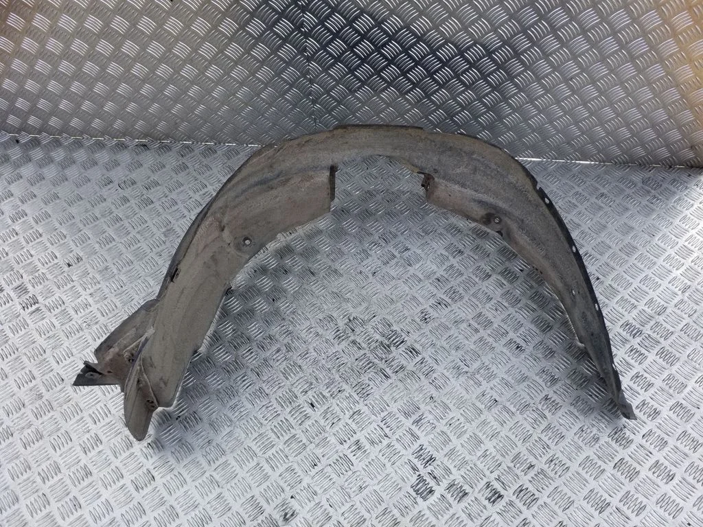Esimene rattakoopa katteliist / porikaitse – Toyota RAV 4 (XA20) (2000-2005)