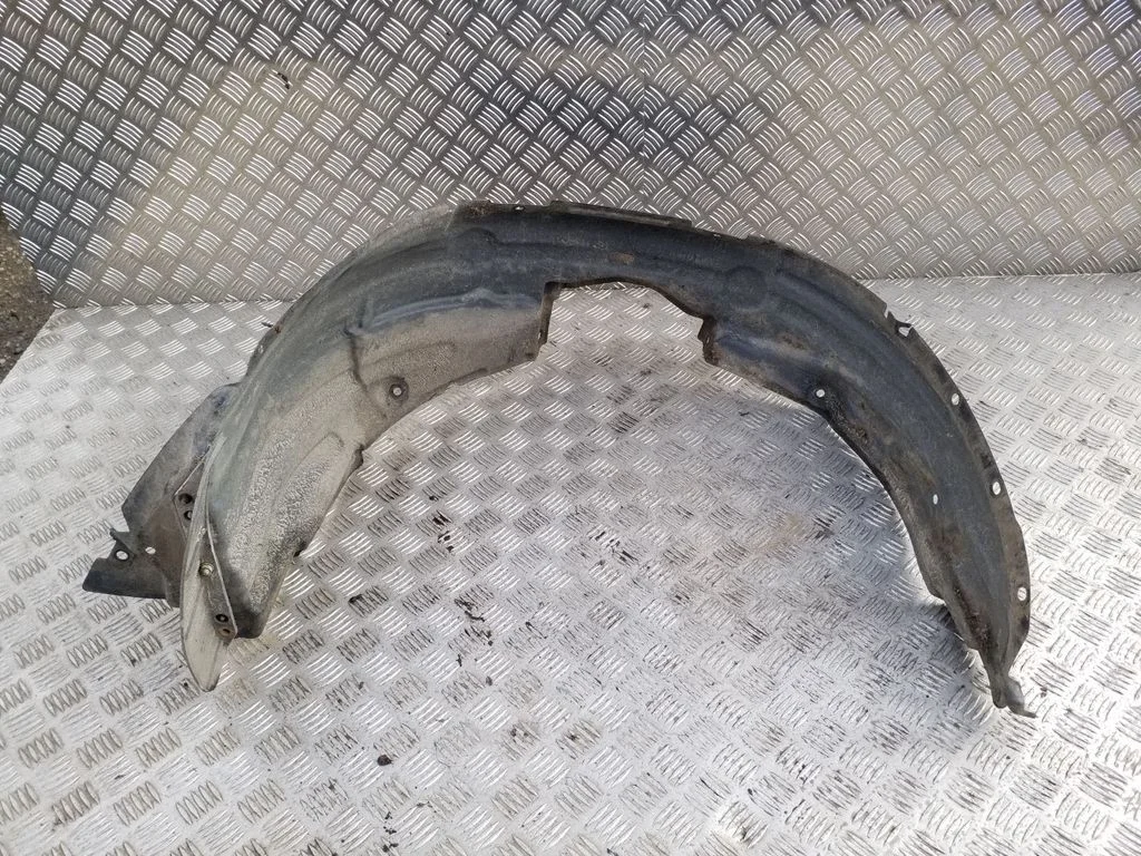 Esimene rattakoopa katteliist / porikaitse – Toyota RAV 4 (XA20) (2000-2005)