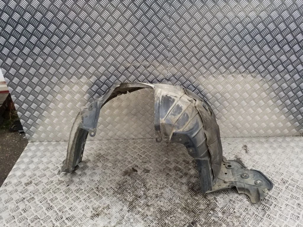 Front wheel arch liner splash guards 63841JG30A