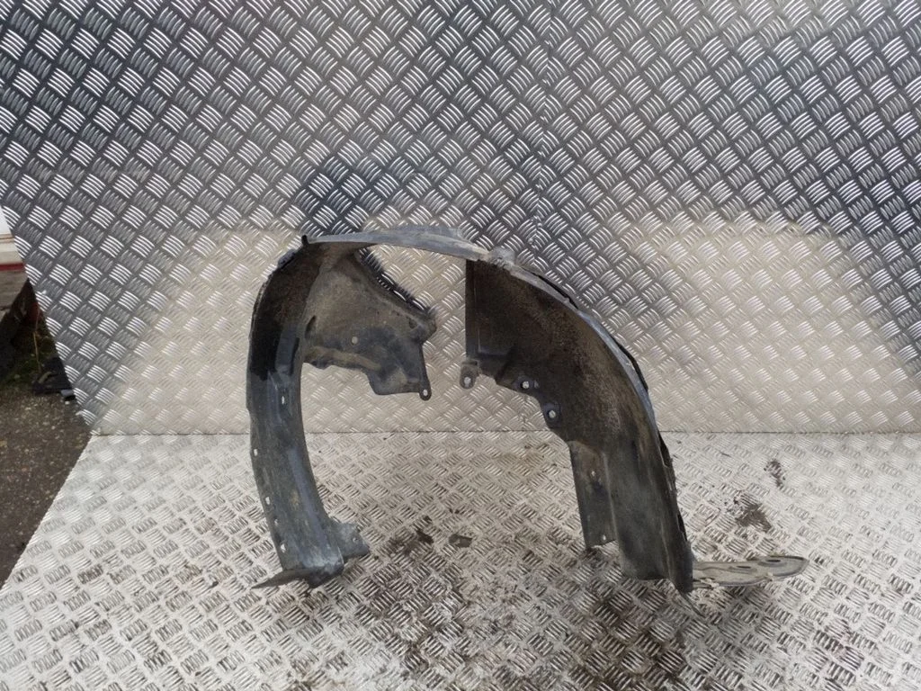 Front wheel arch liner splash guards 63840JG30A