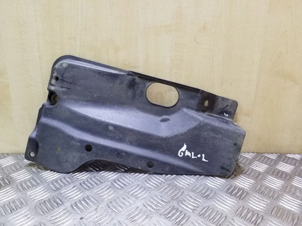 Engine splash shield/under tray 74561TA0